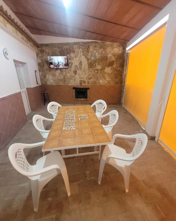 Casa Rural El Castillo 拉普埃夫拉德洛辛凡特斯 外观 照片